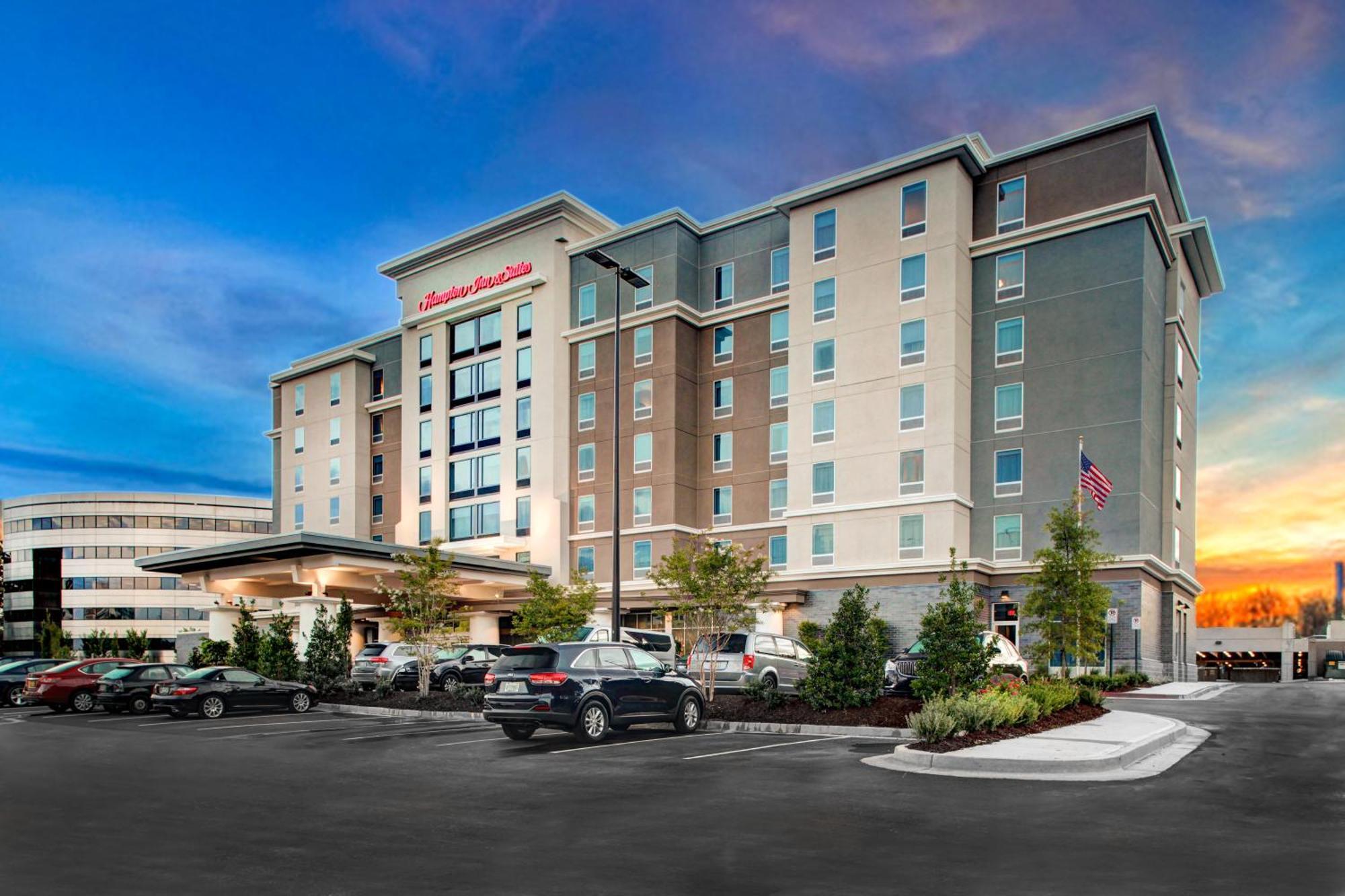 Hampton Inn & Suites By Hilton Atlanta Perimeter Dunwoody Exterior photo